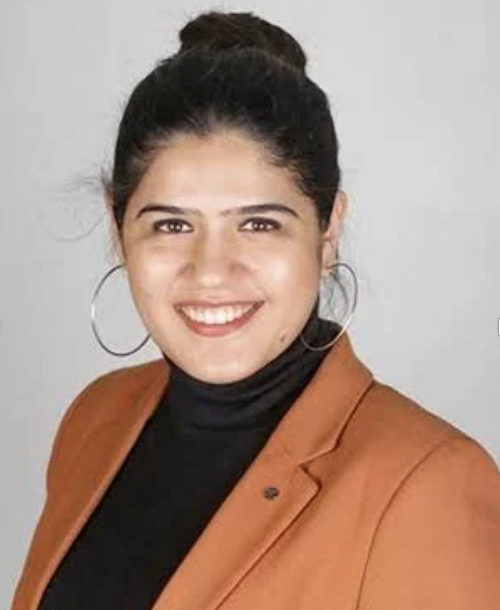 Dr Komal Majumdar